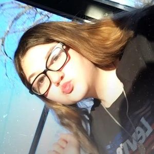 Meet your Posher, Mya